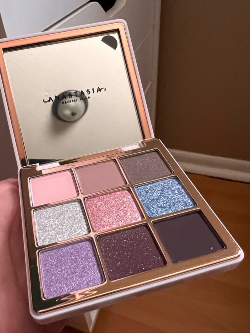 Anastasia Beverly Hills Sugar Eyeshadow Palette -Brand New Never Used. - Picture 7 of 11
